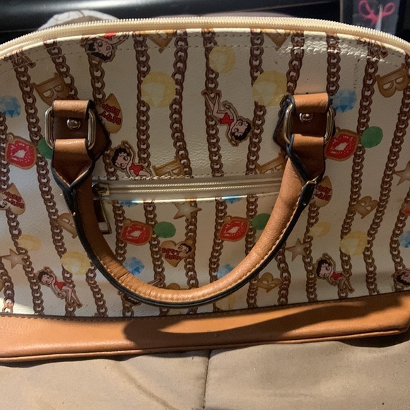 Medium Betty Boo bag - Picture 2 of 4